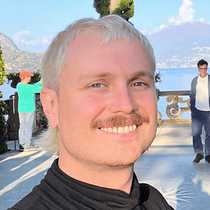 Travis Drews picture