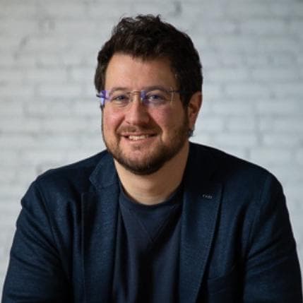 Matt Karakilic picture