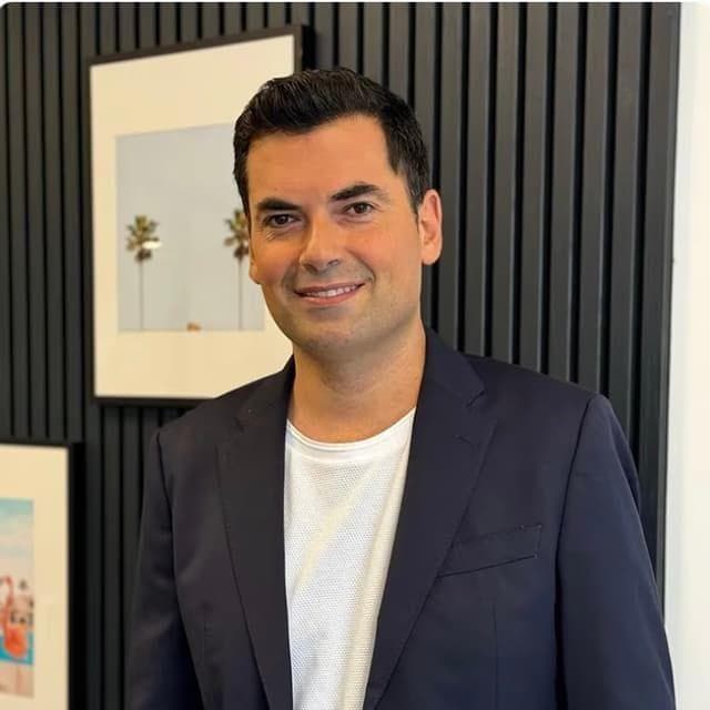 Dr. Emmanuel Elard picture