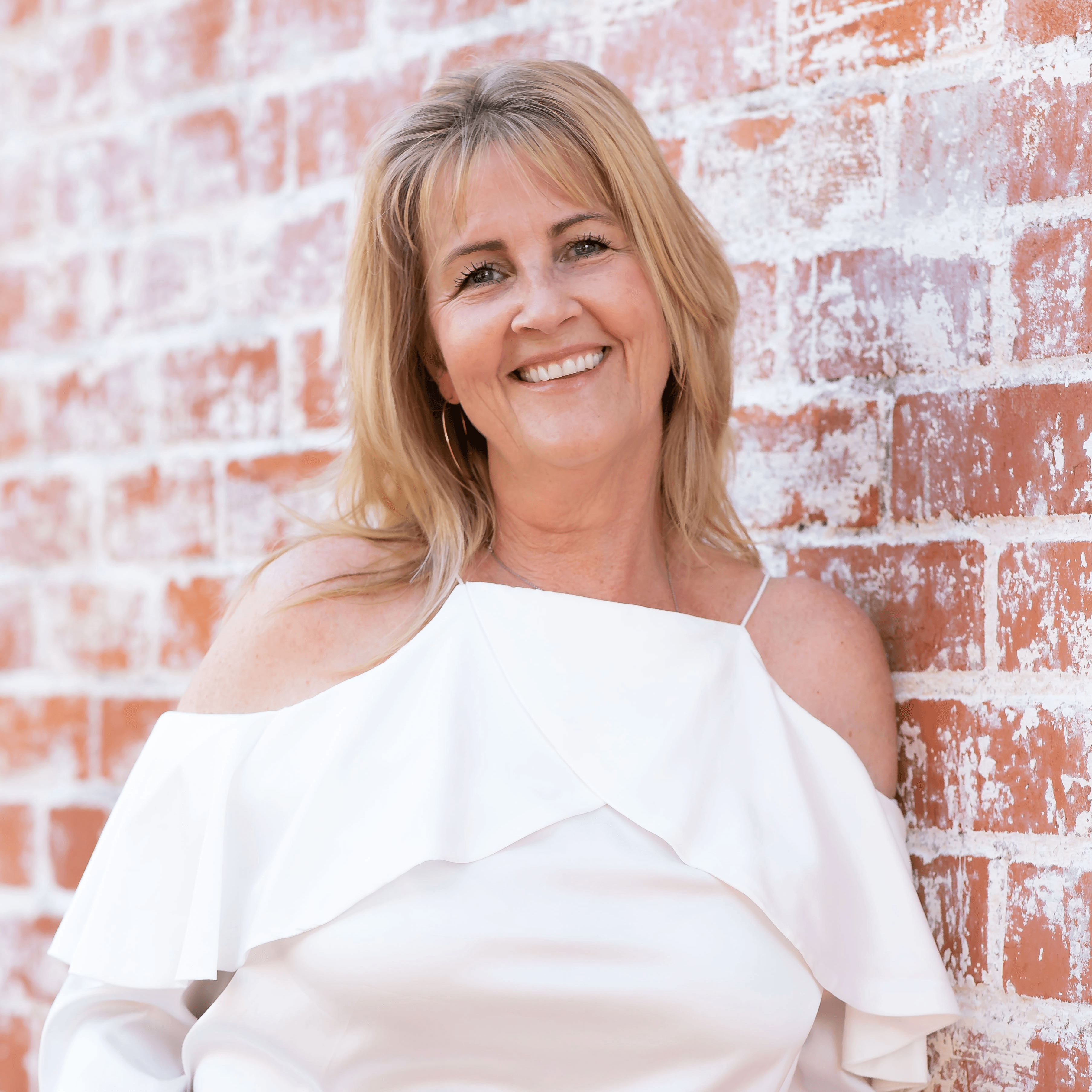 Debi Robinson picture