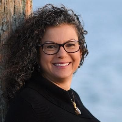 Dr. Lisa DeAngelis picture
